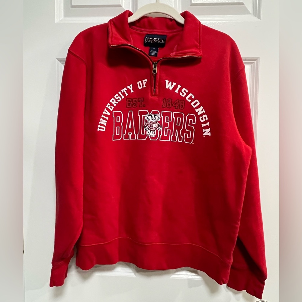 Red University of Wisconsin Badgers Pullover